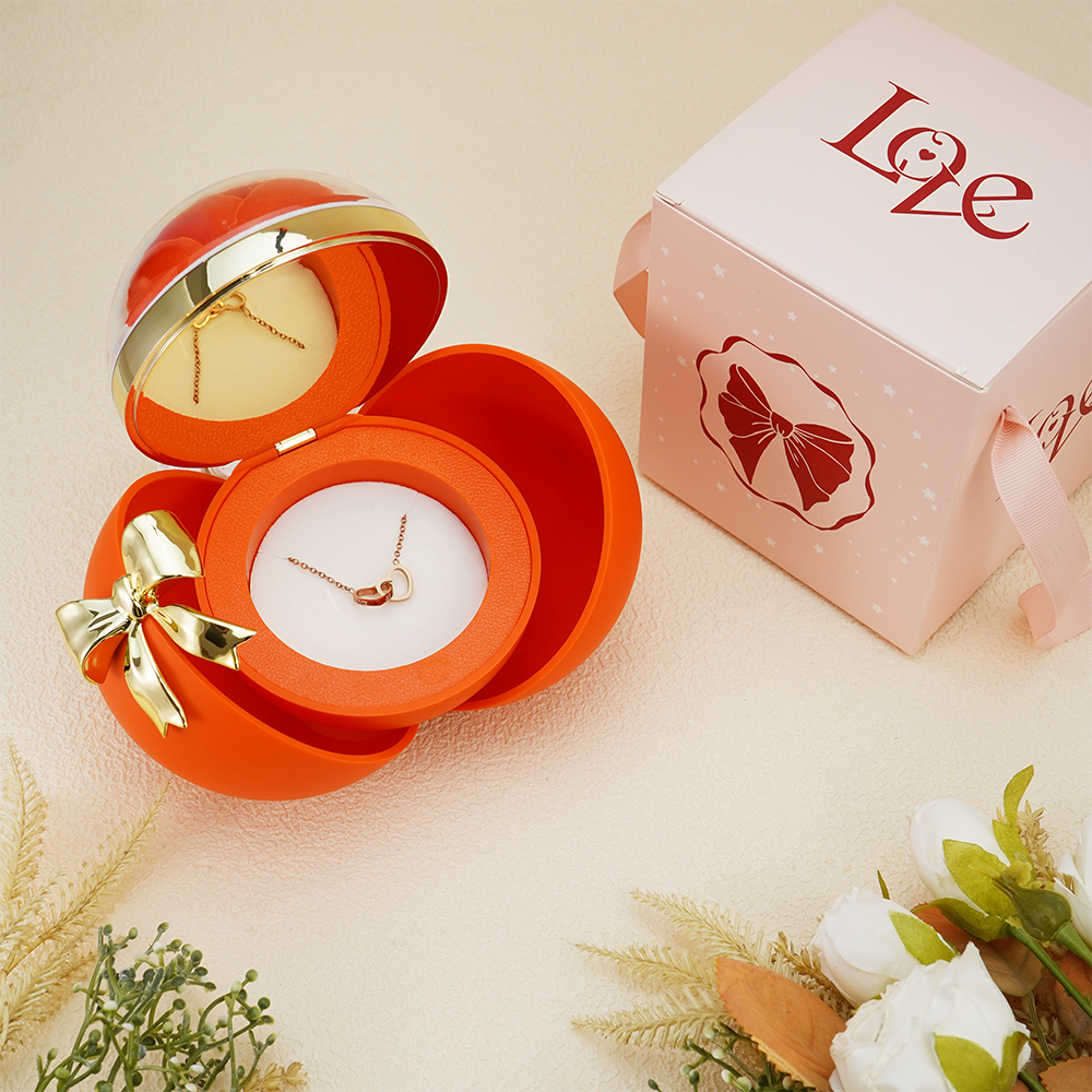 Interlocked hearts necklace - Rose Sphere Box - Gold