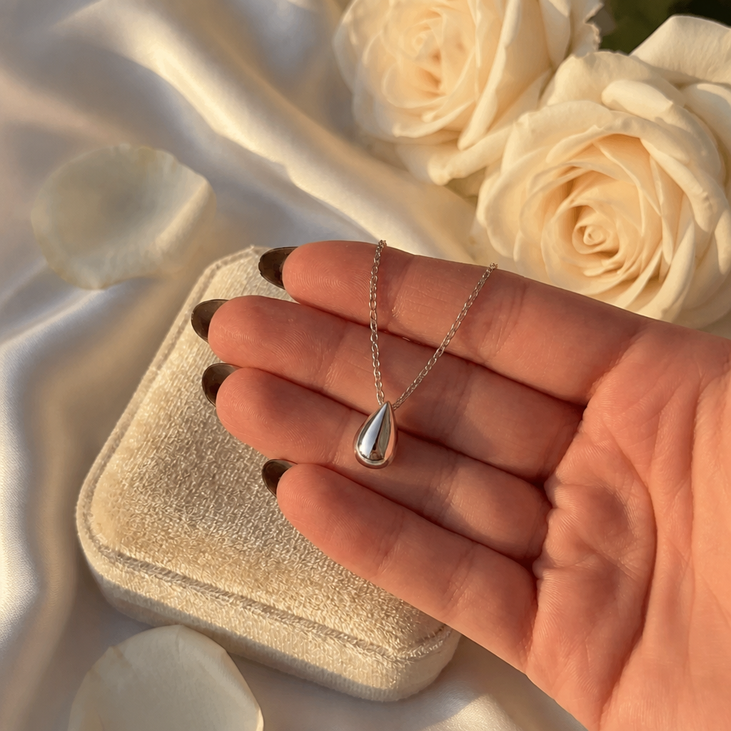 To My Queen – Love You Forever Necklace